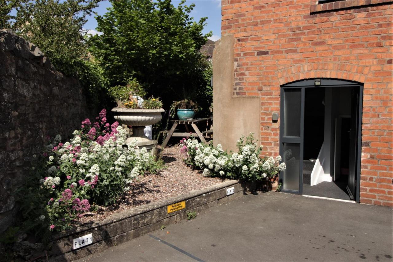 2 Fox Studios Much Wenlock Luaran gambar