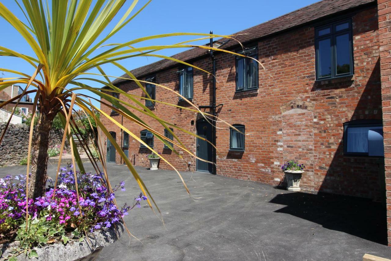 2 Fox Studios Much Wenlock Luaran gambar
